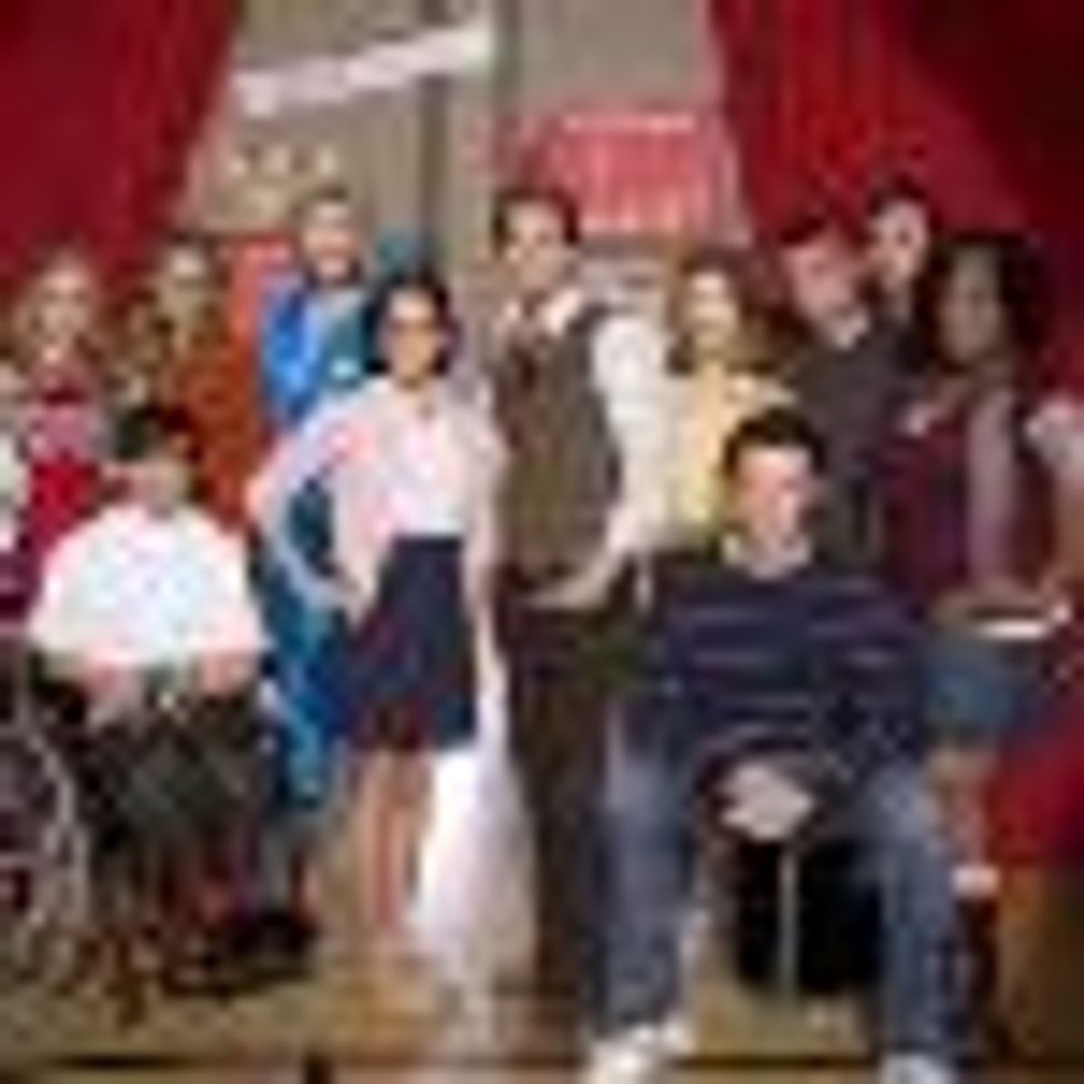 Fox's 'Glee' Premieres in all its Campy and Gay-ish Glory!