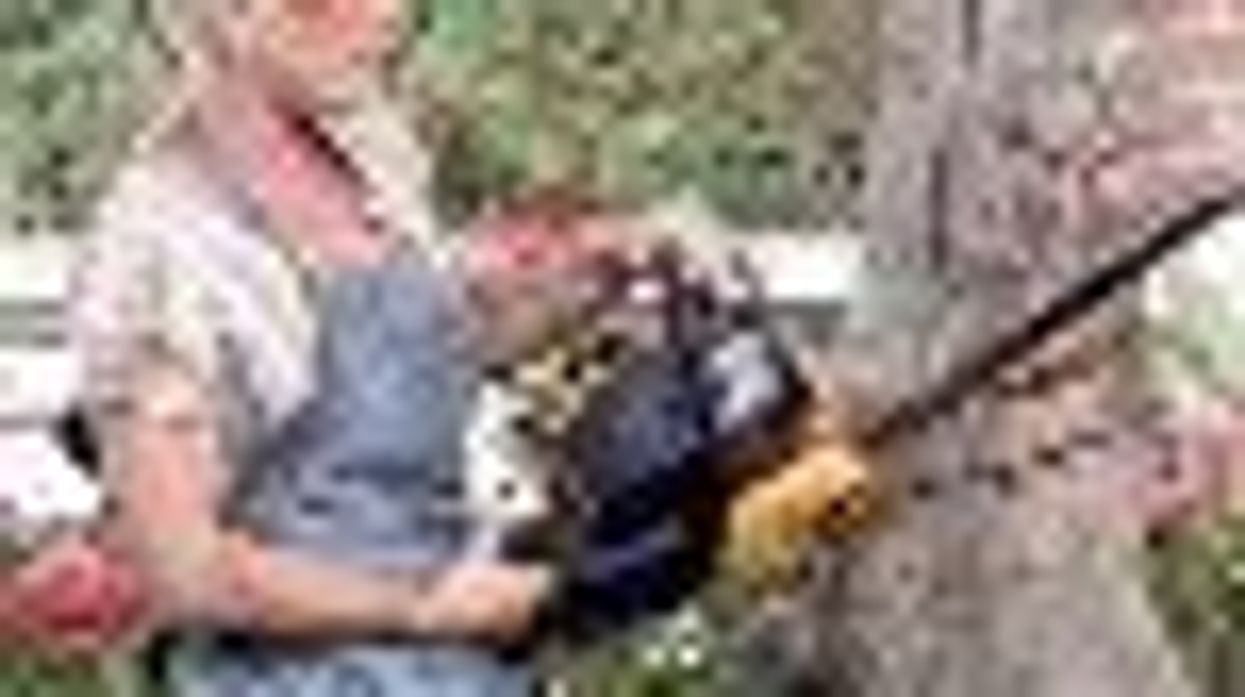 Pink Takes Cary Hart Back: Breaks Lesbian Hearts!