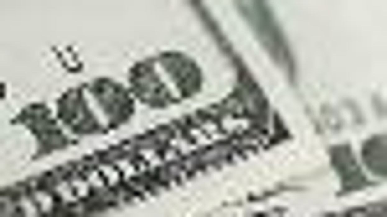 The Spendthrift Gay Girls' Personal Bail Out: How to Save Your Pennies