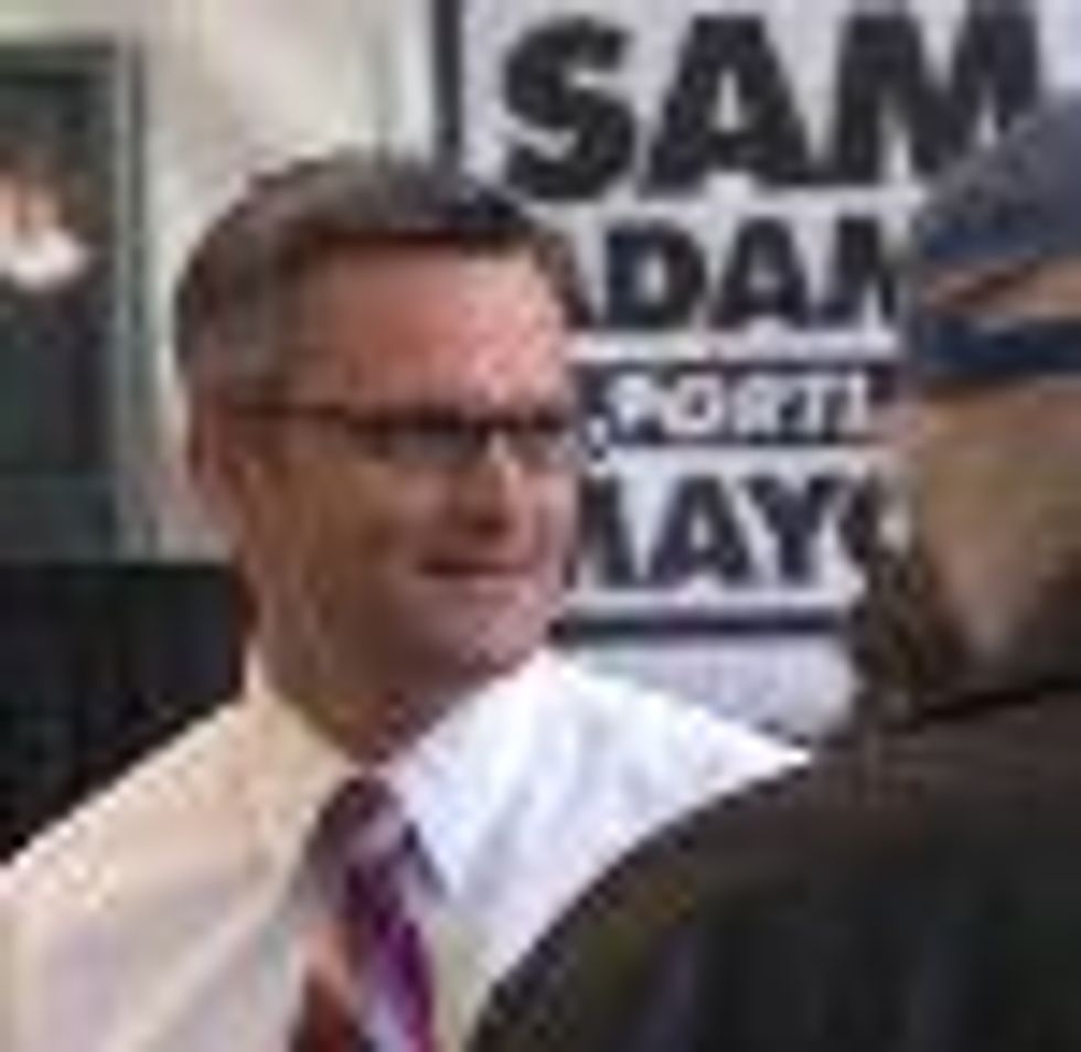 Portland Swears in Gay Mayor Sam Adams