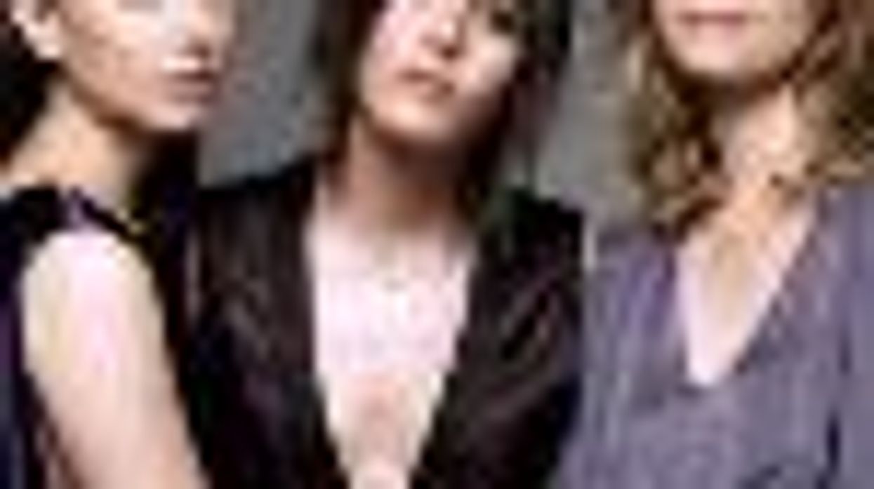 Media Blender: Kelly Clarkson, Lindsay Lohan, Mia Kirshner