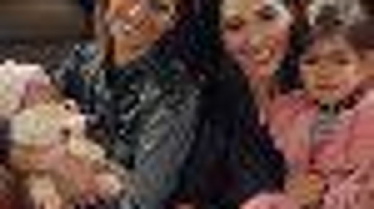 Where the Girls are on TV: Anna Torv, Beyonce, Emily Deschanel