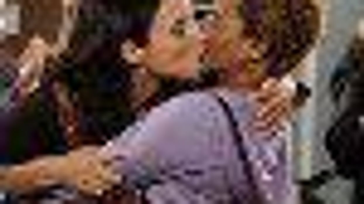 Media Blender: Wanda Sykes, Pink, Lindsay Lohan