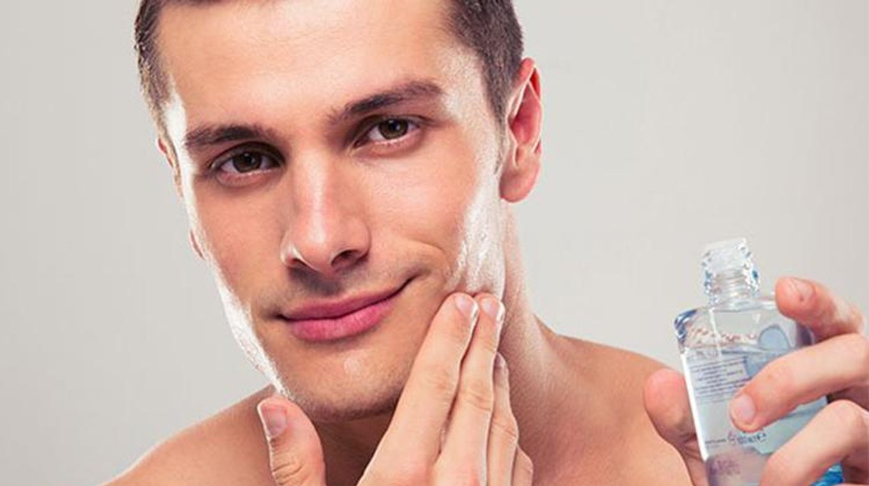 25 things every gay/bi man should be doing in his twenties