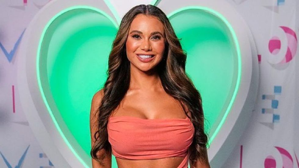 Love Island USA's Courtney Spills the Tea on Being Bi & Dating Chad