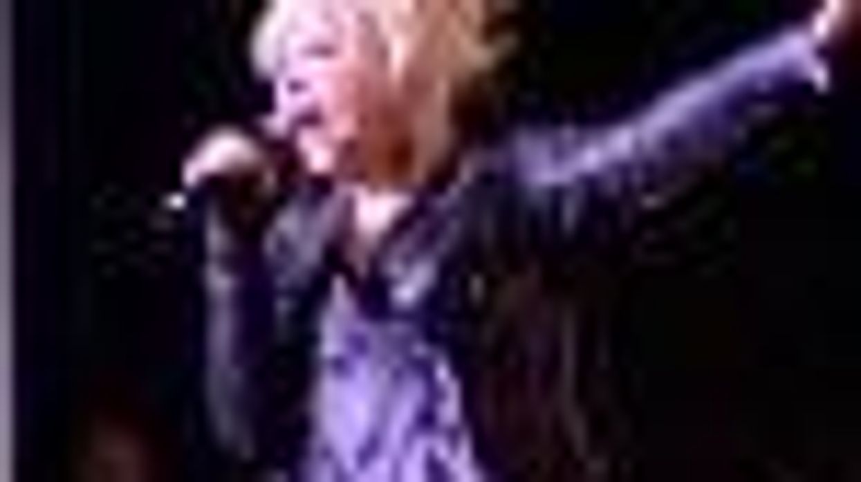 LAGLC's 'An Evening With Women' Performances, Cyndi Lauper and Juliette Lewis- Video