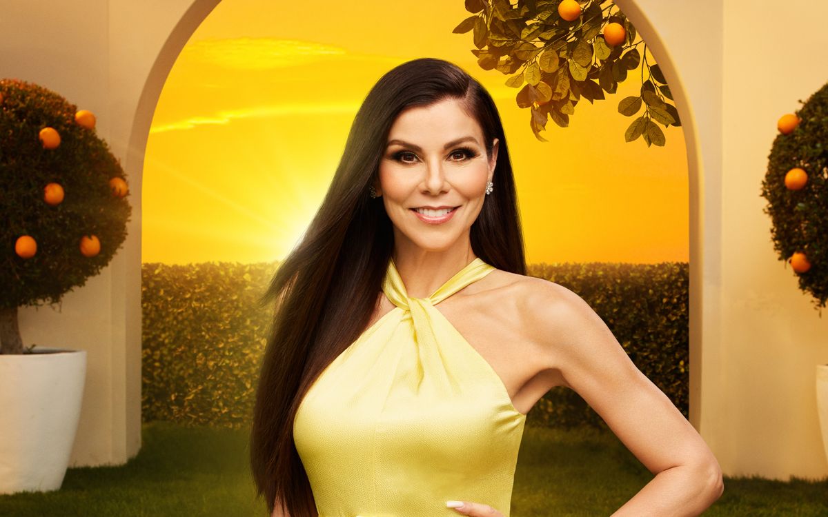 Heather Dubrow Spills on Her 'Modern Family' & Feuds With Her Castmates