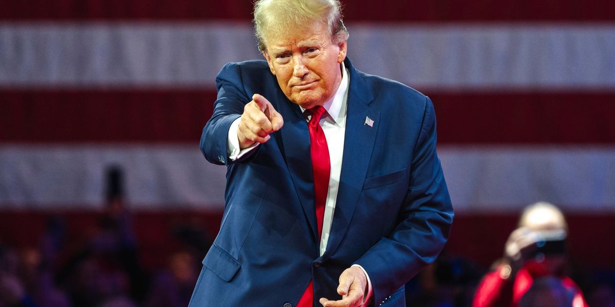 35 HILARIOUS reactions to Trump's CRINGE-WORTHY YMCA dance