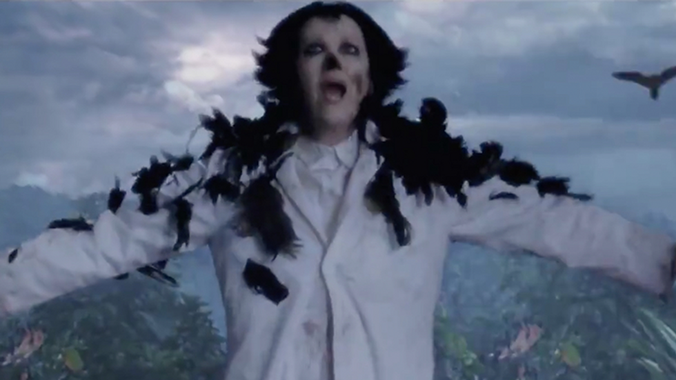 Schitt's Creek Shares Trailer for Moira's Crow Movie & We're Cackling