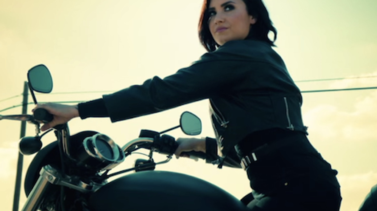 <p>5 Reasons We're 'Confident' We Love Demi Lovato's Killer New Music Video</p>