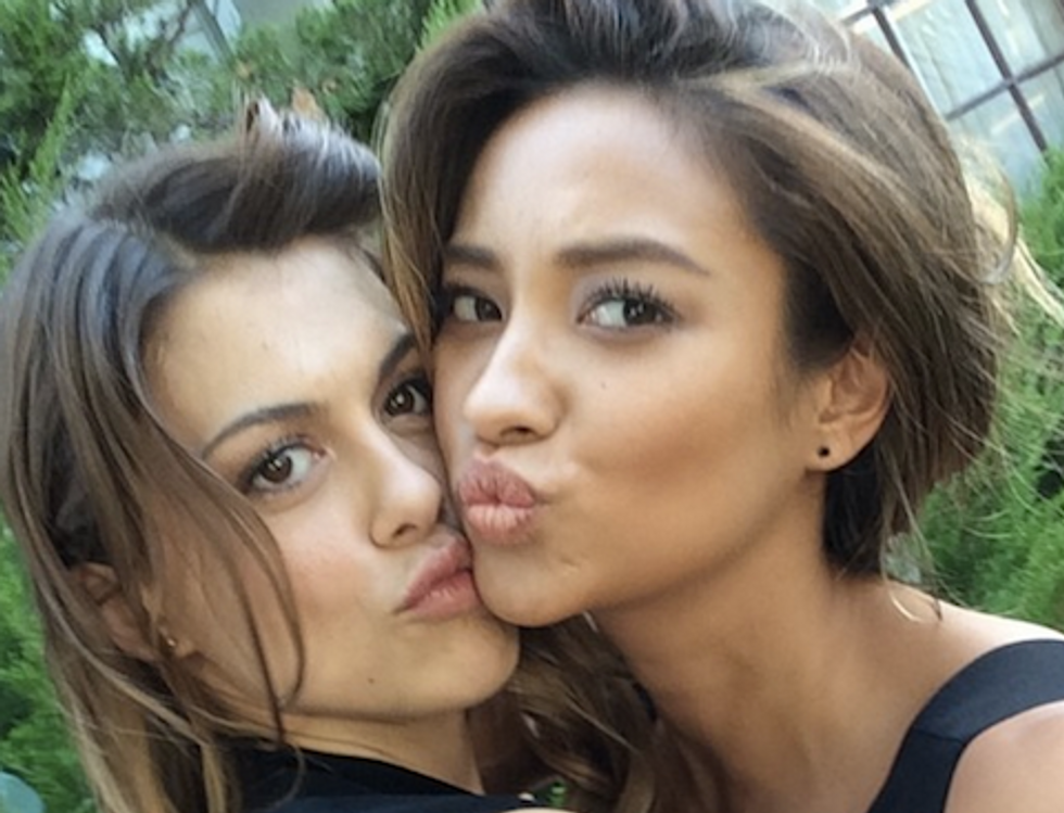 Pic of the Day: Paily May Not Be a Thing On Pretty Little Liars This Season But Shay Mitchell and Lindsey Shaw Sure Are 