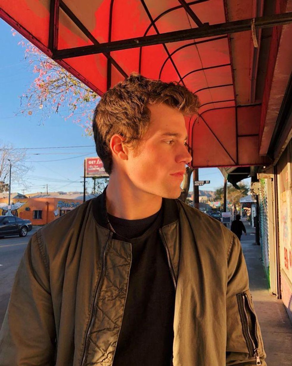 Jake Picking (Rock Hudson)