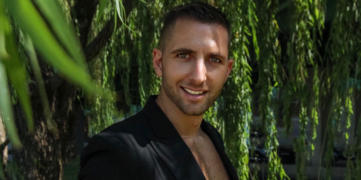 Jake Resnicow Breaks Guinness World Record With Dreamland Fashion Week Jake Resnicow Breaks Guinness World Record With Dreamland Fashion Week