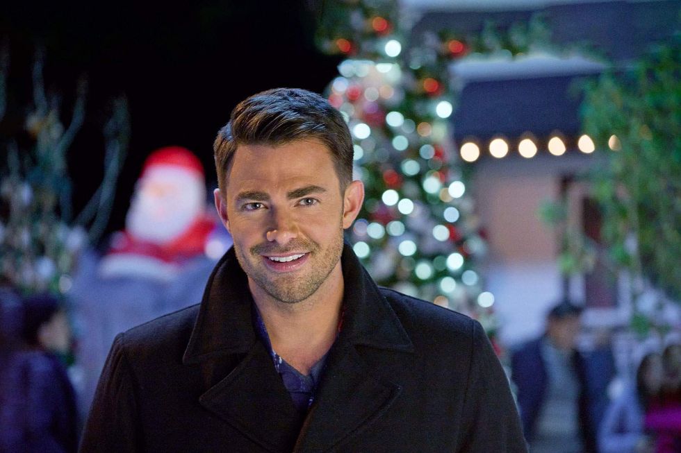 Jonathan Bennet in The Holiday Sitter