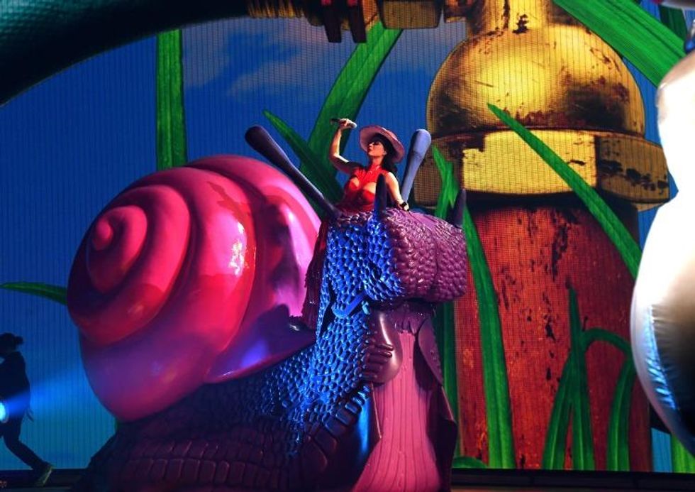 katy_perry_play_12.29_credit_getty_images_john_shearer