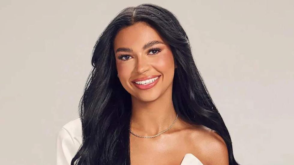Layla Taylor comparte su romance con una mujer en redes tras salir del clóset como bisexual