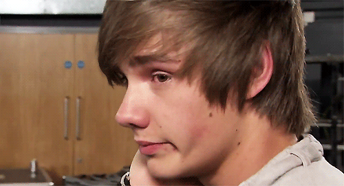 liam-payne-crying