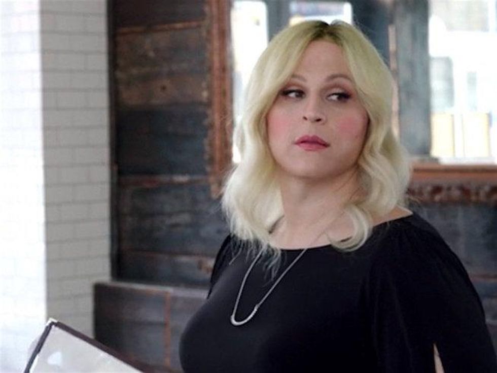 Lola, "Difficult People"