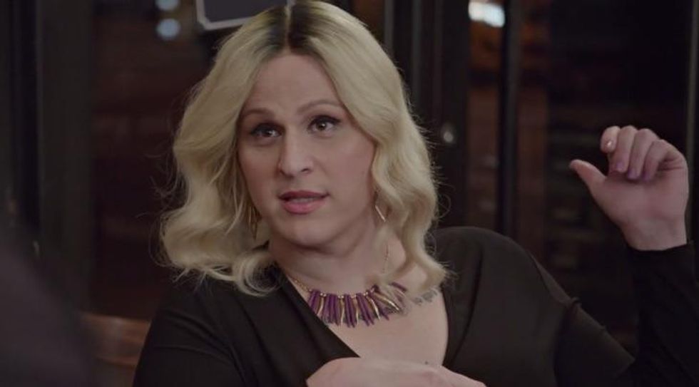 Lola, "Difficult People"