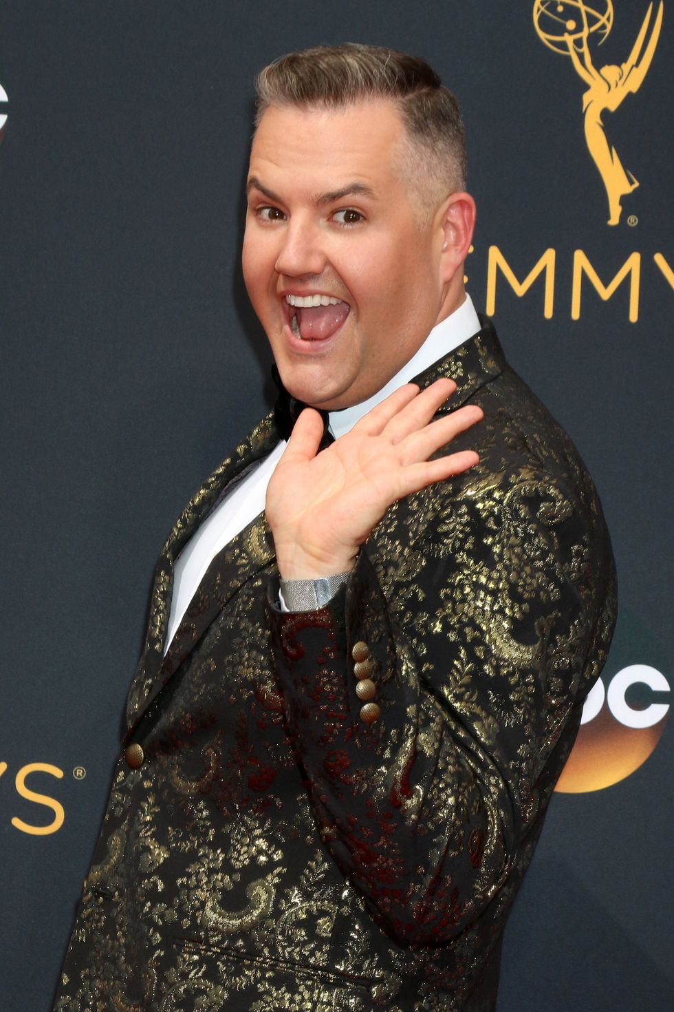 LOS ANGELES - SEP 18: Ross Matthews at the 2016 Primetime Emmy Awards - Arrivals at the Microsoft Theater on September 18, 2016 in Los Angeles, CA