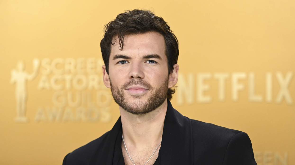 Luke Newton at the 31st Screen Actors Guild Awards.