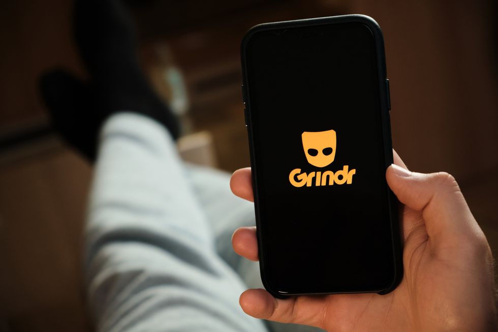 This Is What Your Grindr 'About Me' Actually Says About You