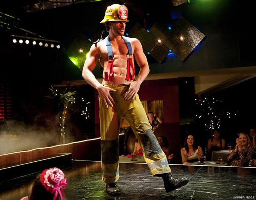 Many of the straight strippers are \u201cgay for pay\u201d