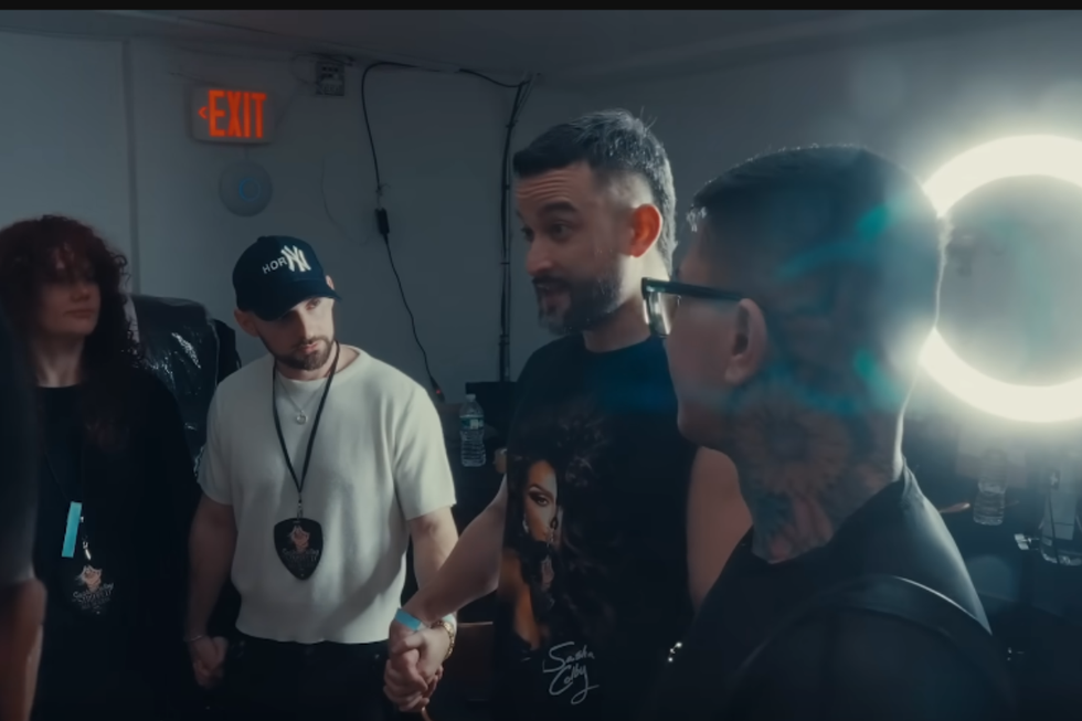 Mark Kanemura leading a show circle backstage at the Honolulu stop on Sasha Colby's Stripped tour.