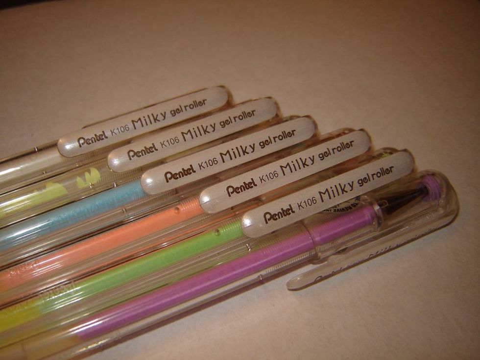 Milky Gel Roller Pens