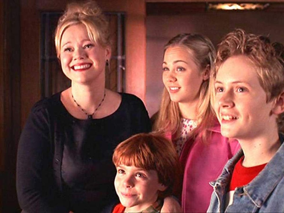 Mom\u2019s Got a Date with a Vampire