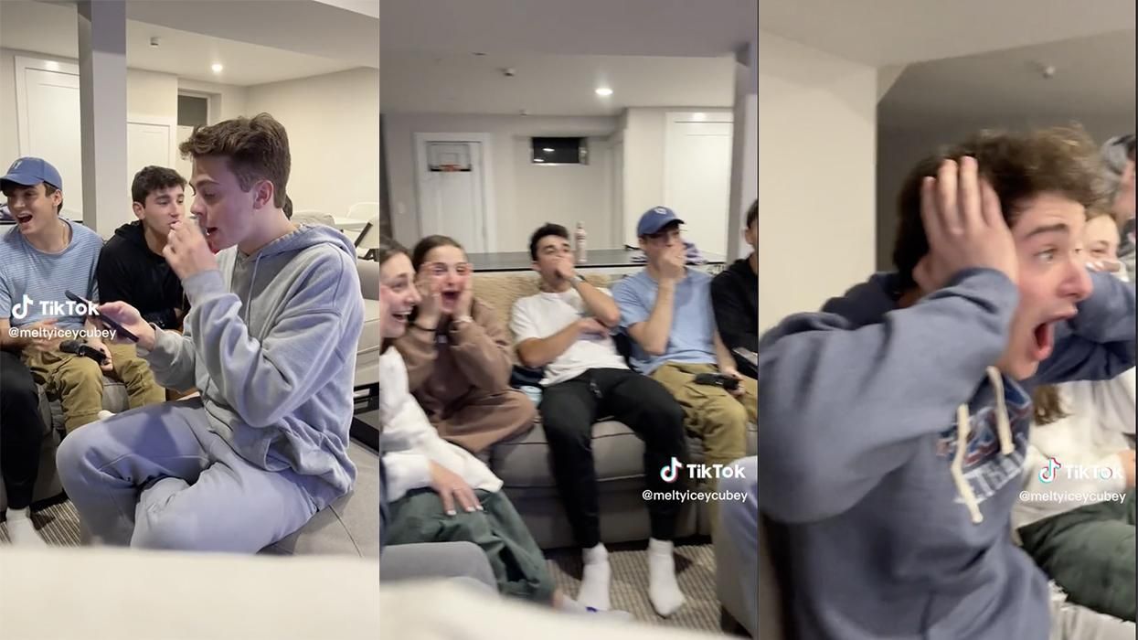 Noah Schnapp parodies coming out