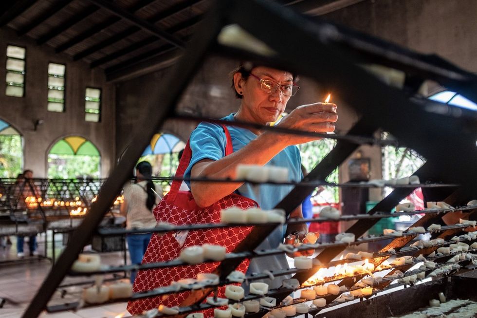 Photo Essay Filipino Drag Elder by Shirin Bhandari