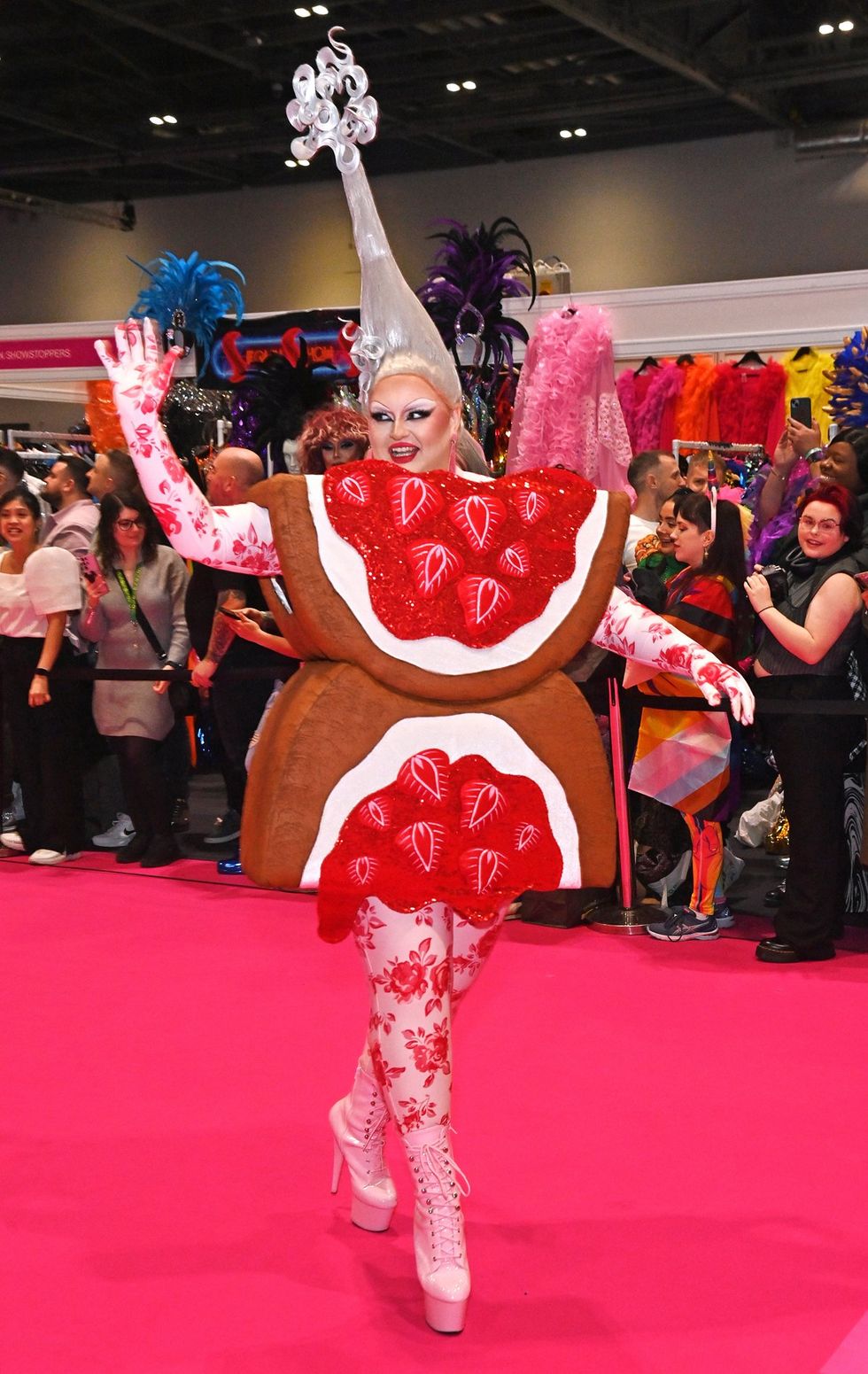 Photo Gallery Dragcon UK 2024 Queens Walk