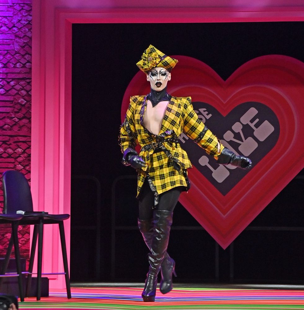 Photo Gallery Dragcon UK TS Madison Show Bring Back My Girls