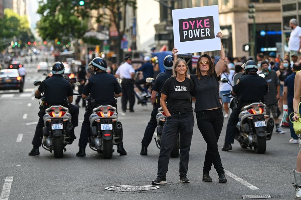 photo gallery Dyke Marches Dykes on Bikes worldwide through history