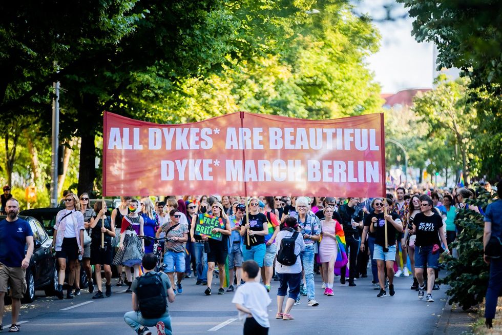 photo gallery Dyke Marches Dykes on Bikes worldwide through history