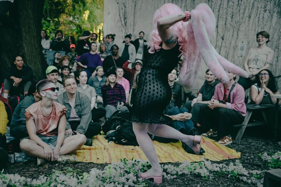 photo gallery Full Moon Drag troupe anti Zionist Jewish queer artists HOT 2 ROT Sukkot Drag Spectacular outside community garden Brooklyn NY