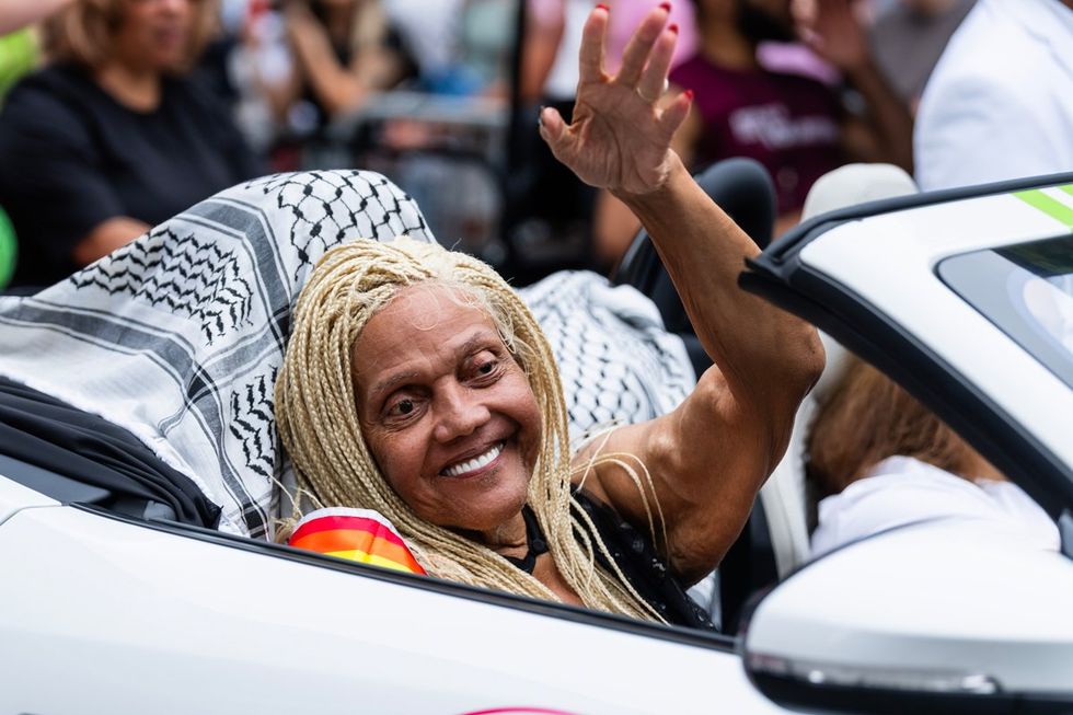 photo gallery NYC lgbtq pride parade 2024