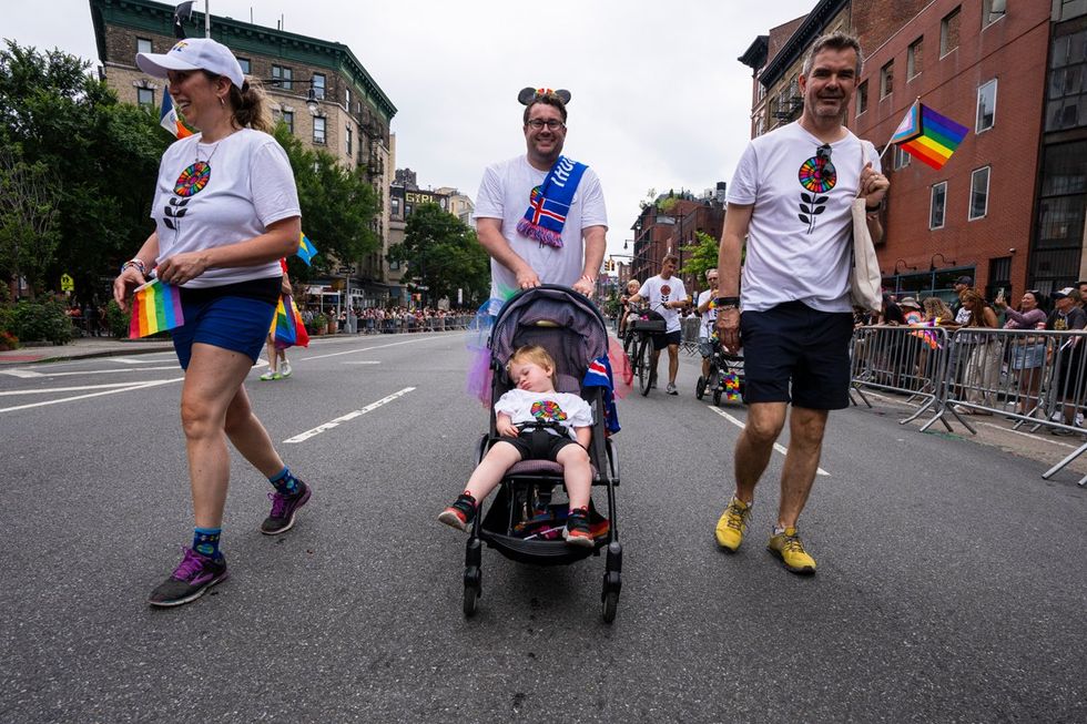 photo gallery NYC lgbtq pride parade 2024