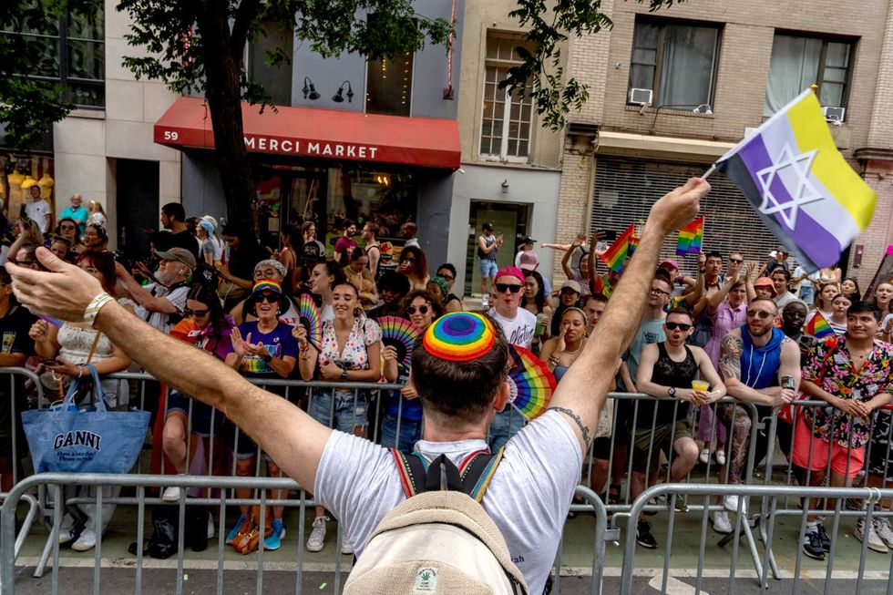 photo gallery NYC lgbtq pride parade 2024