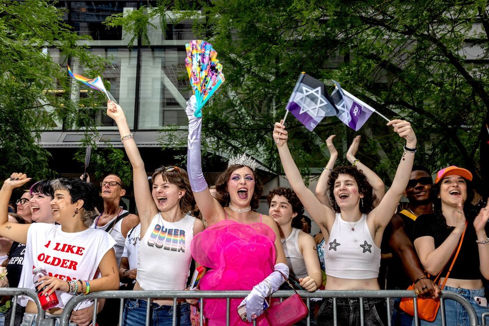 photo gallery NYC lgbtq pride parade 2024