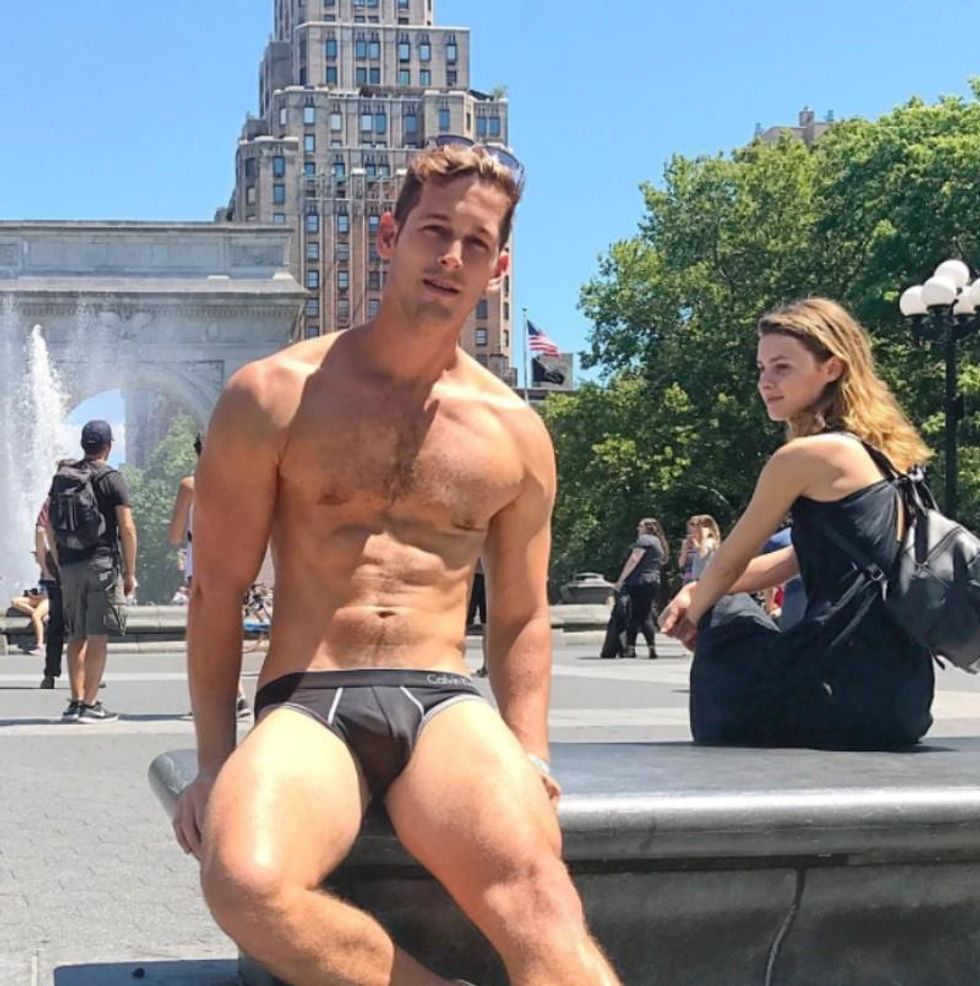 Pineapples on pizza. \u201cFuck yes!!\u201d or \u201cHell no!!\u201d? (If you picked \u201cHell no!!\u201d, what\u2019s your favorite pizza topping?)