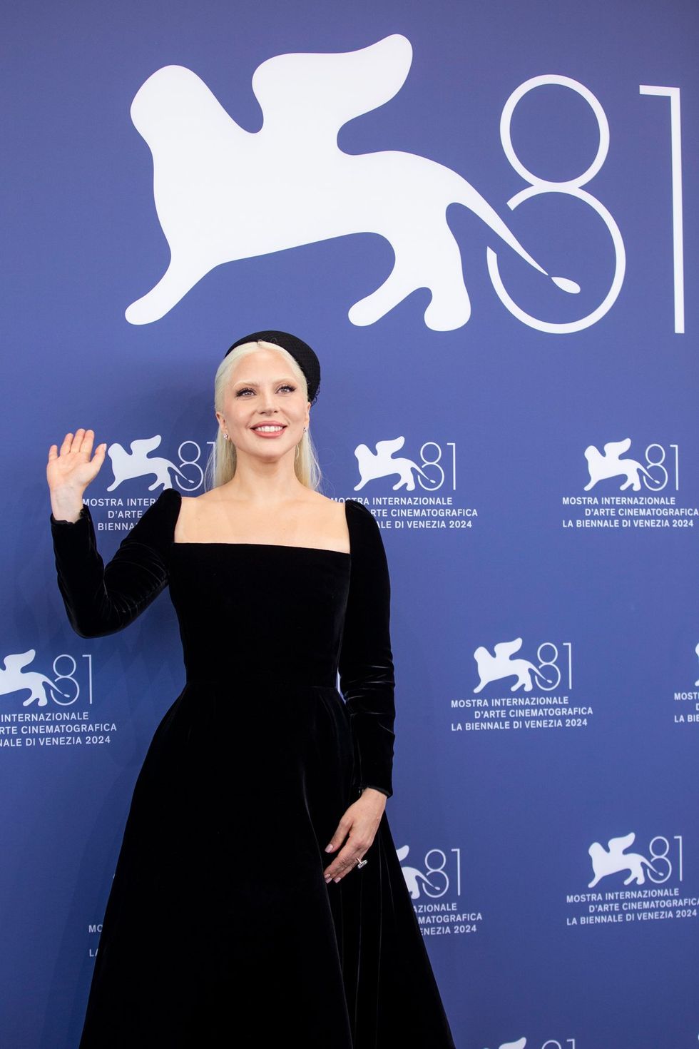 PRIDE SITE photo gallery Lady Gaga Joaquin Phoenix Todd Phillips joker folie a deux movie premier press world tour