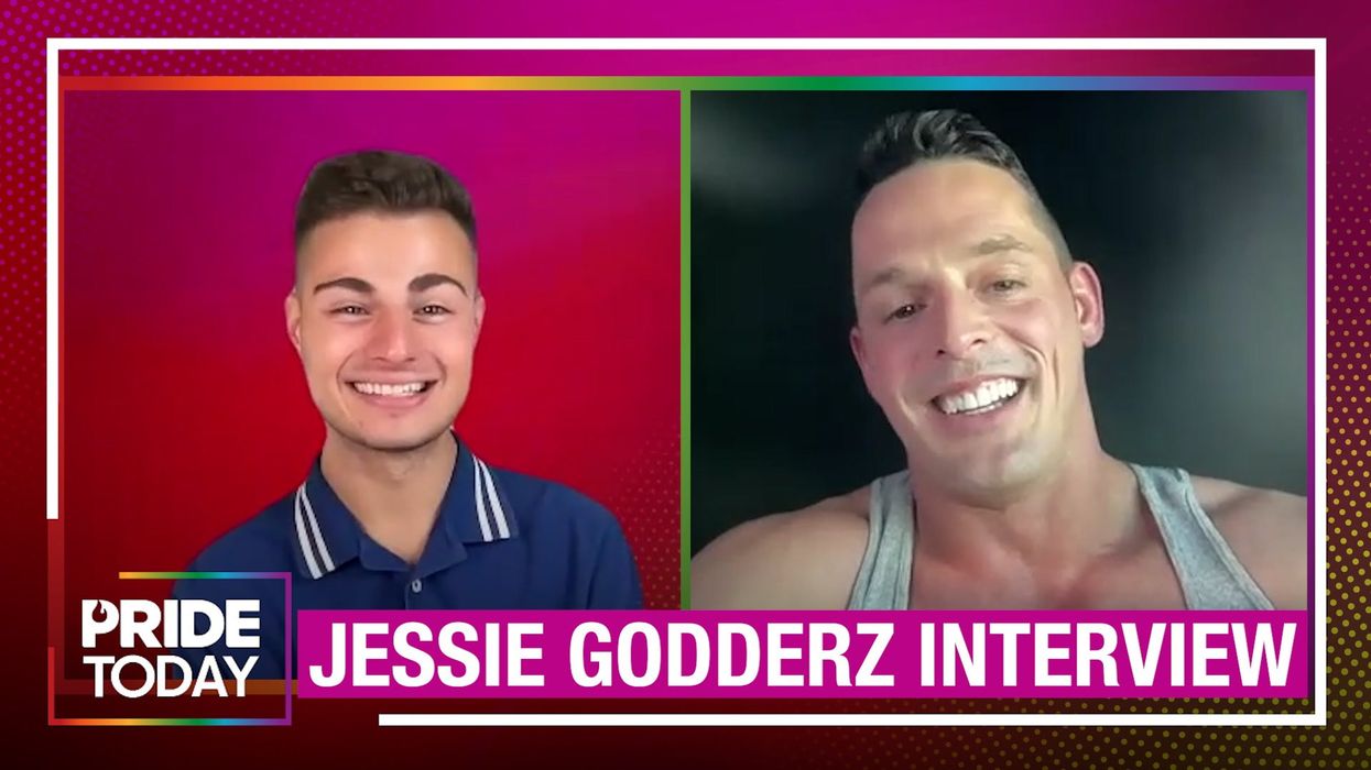 <p>Jessie Godderz is stripping down & rocking tiny Speedos on <em>House of Villains</em></p>