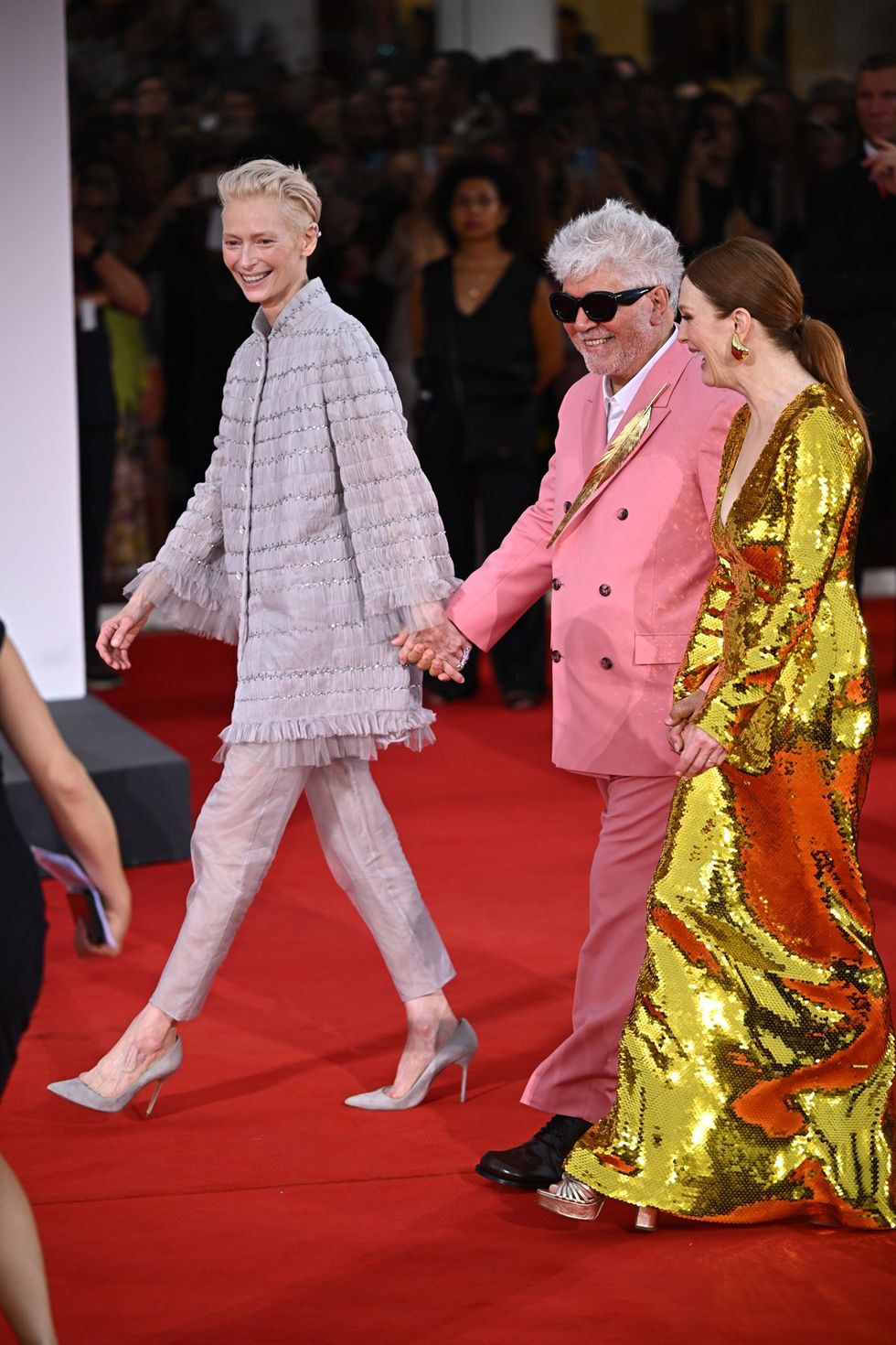 PRIDEsite photogallery TildaSwintson JulianneMoore VeniceFilmFestival cute sapphic redcarpets