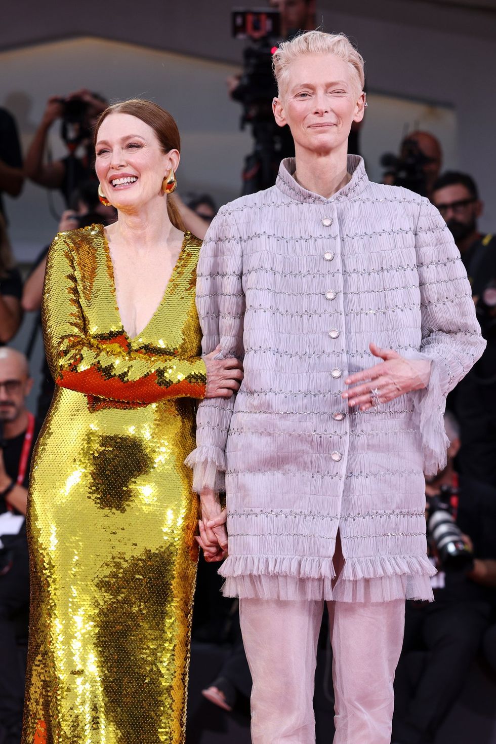 PRIDEsite photogallery TildaSwintson JulianneMoore VeniceFilmFestival cute sapphic redcarpets