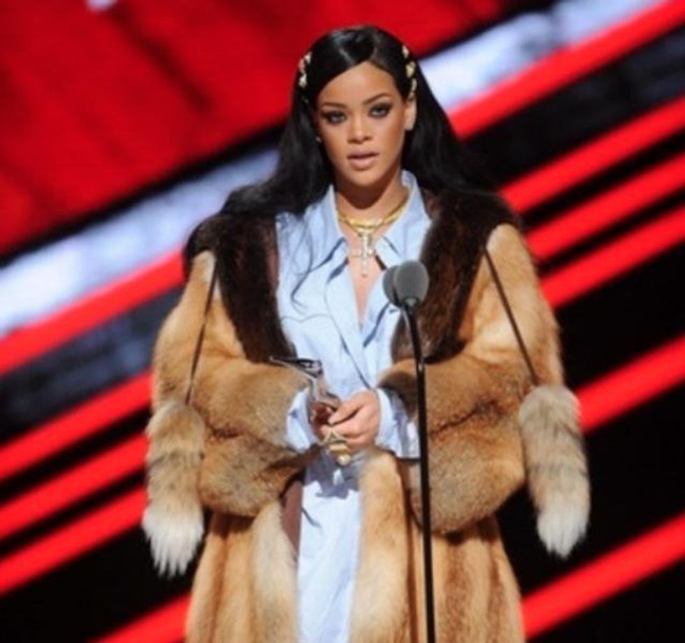 rihanna_7.jpg