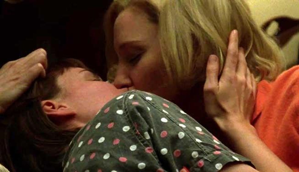 Rooney Mara and Cate Blanchett kiss in Carol