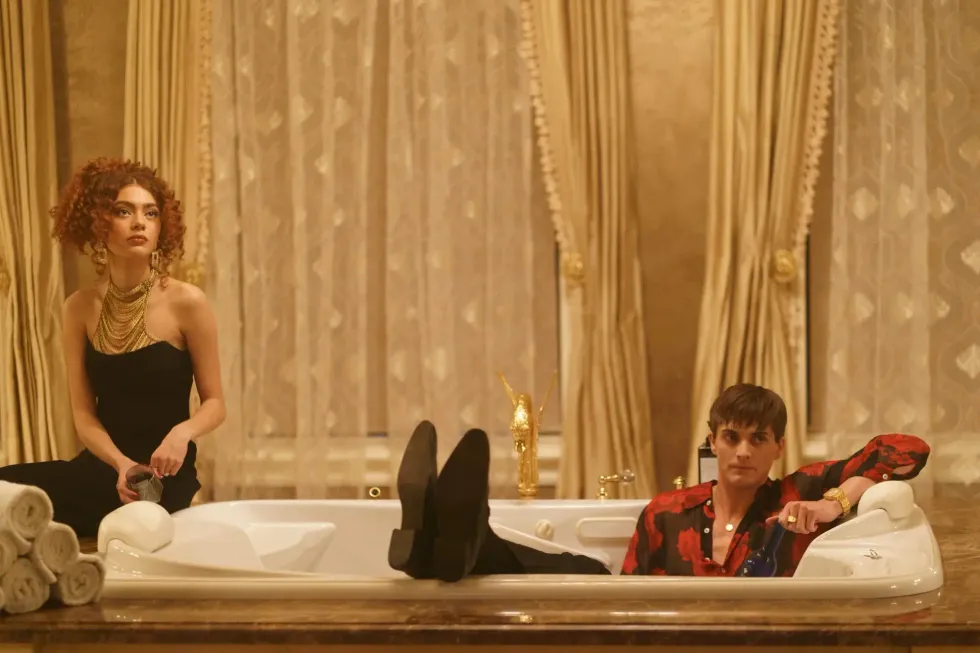 Sasha and Svetlana in Heated Rivarly.