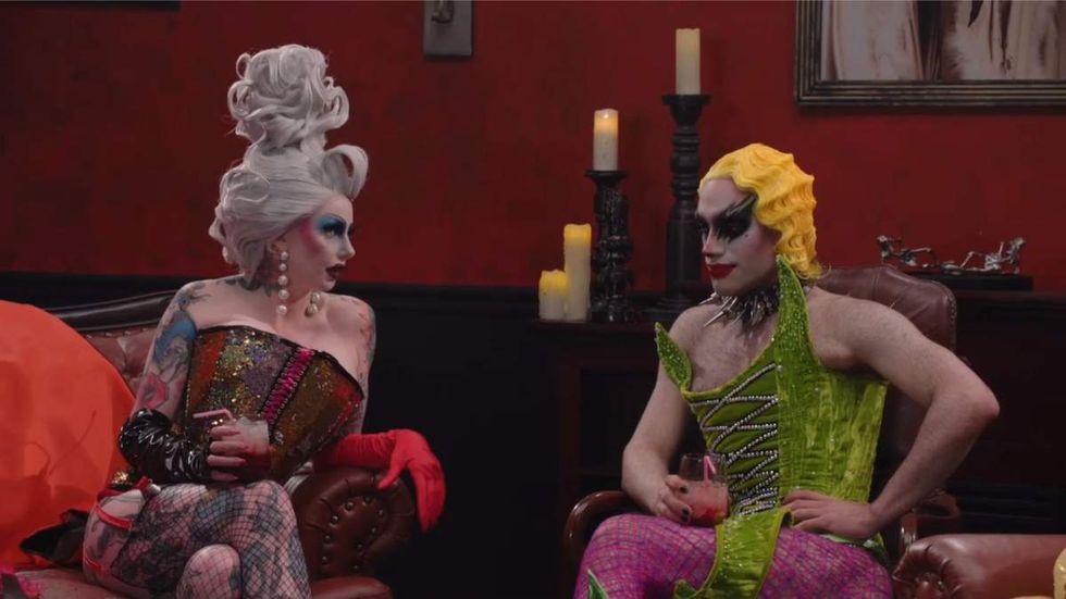 Sigourney Beaver and Evah Destruction